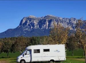 Área camper de Aínsa