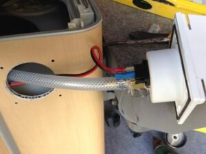 Conexión eléctrica para ducha exterior california T5